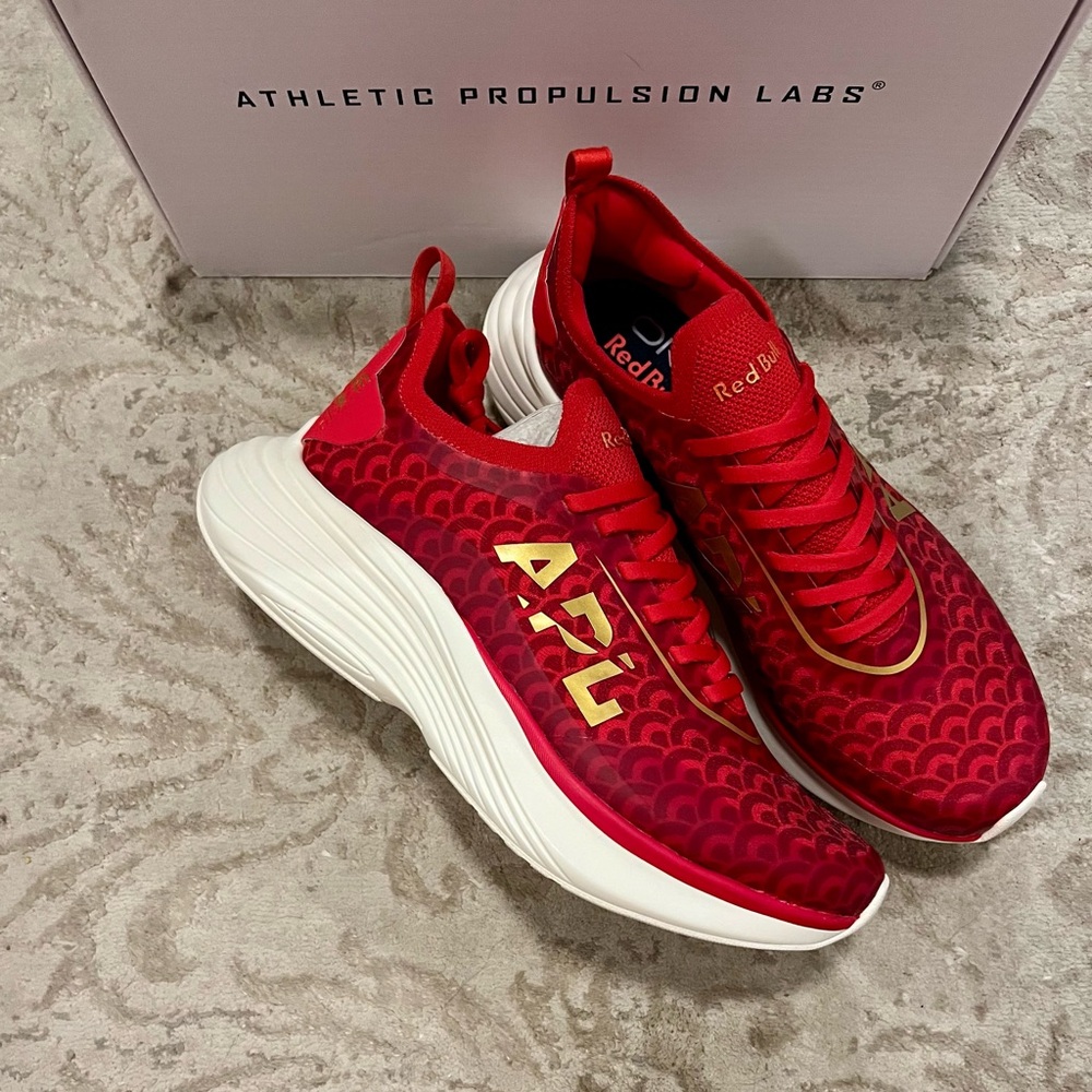 NIB APL Podium Red Bull collab